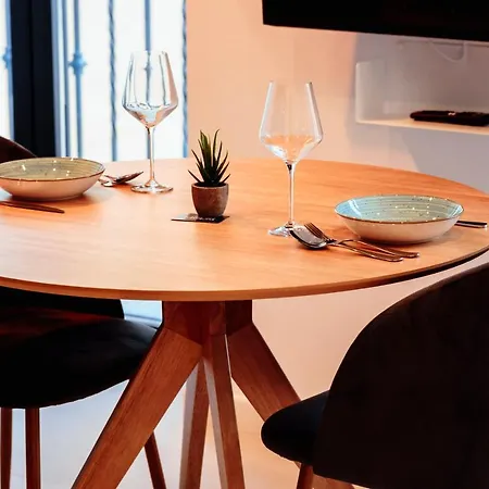 Plaza De Espana 6 아파트