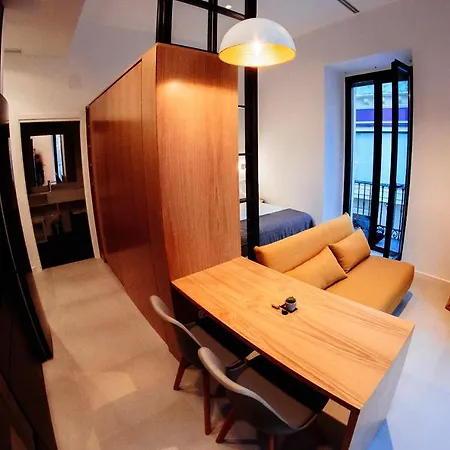 아파트 Plaza De Espana 6 *