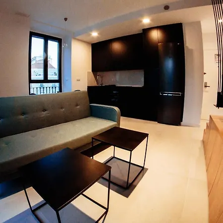 Apartment Plaza De Espana 6 *